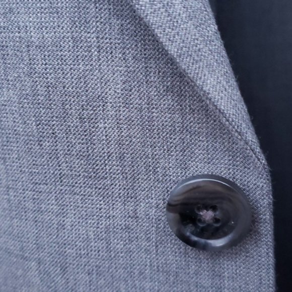 Tommy Hilfiger 100% Wool Suit, light grey, 40R - Picture 14 of 14